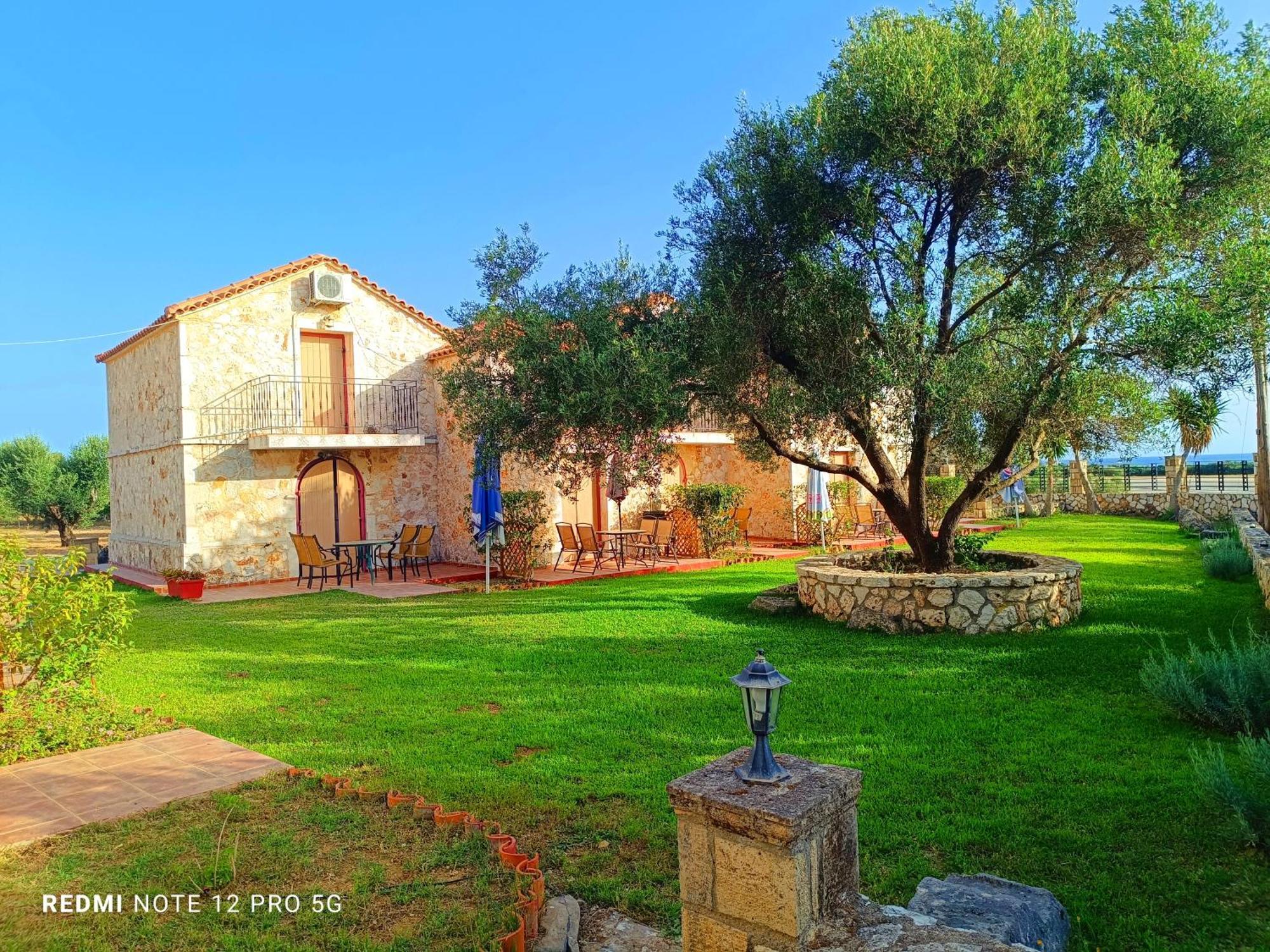 Spasmata Village Stone Maisonette Ferienhaus Minia