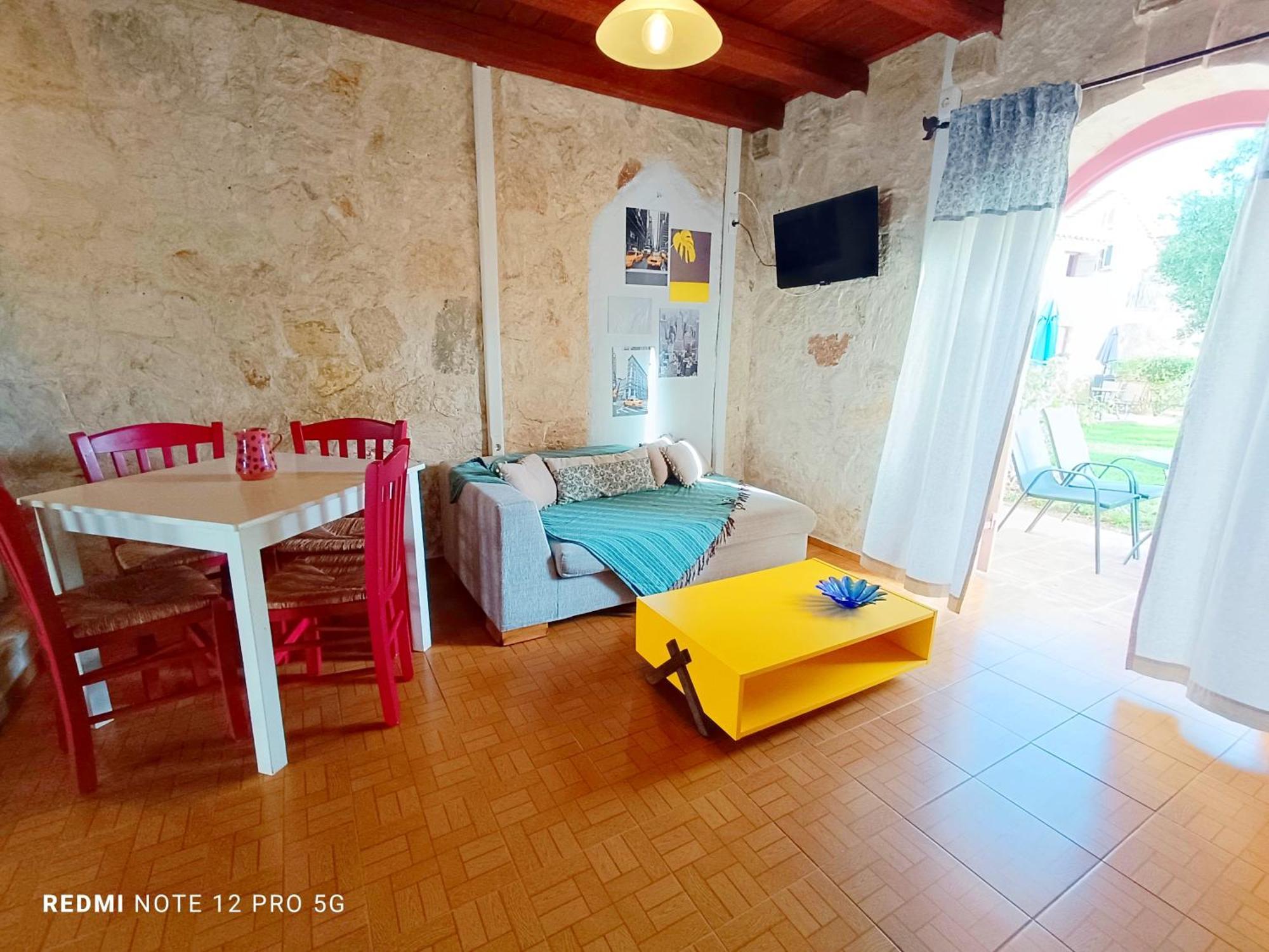 Spasmata Village Stone Maisonette Ferienhaus Minia