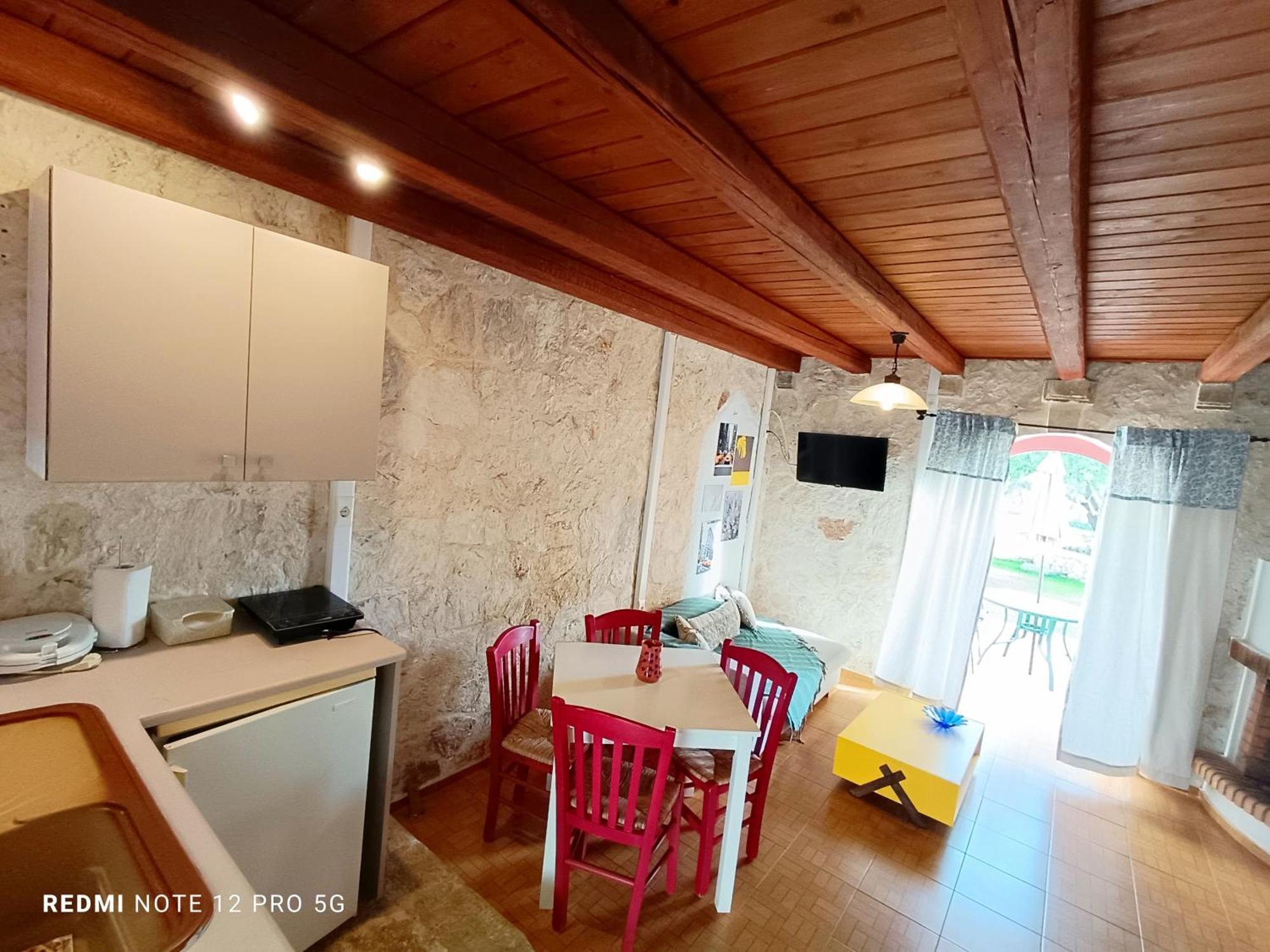 Spasmata Village Stone Maisonette *