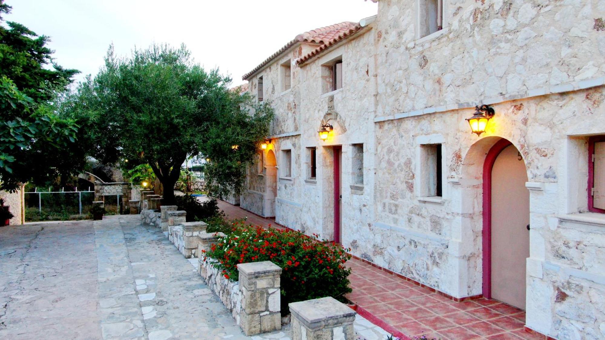 Spasmata Village Stone Maisonette * Minia